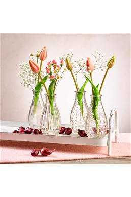 Schnittige Tischdekoration