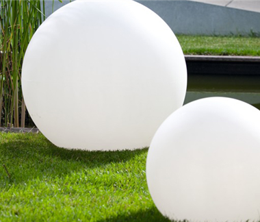 Rasenpflege im Frühling 